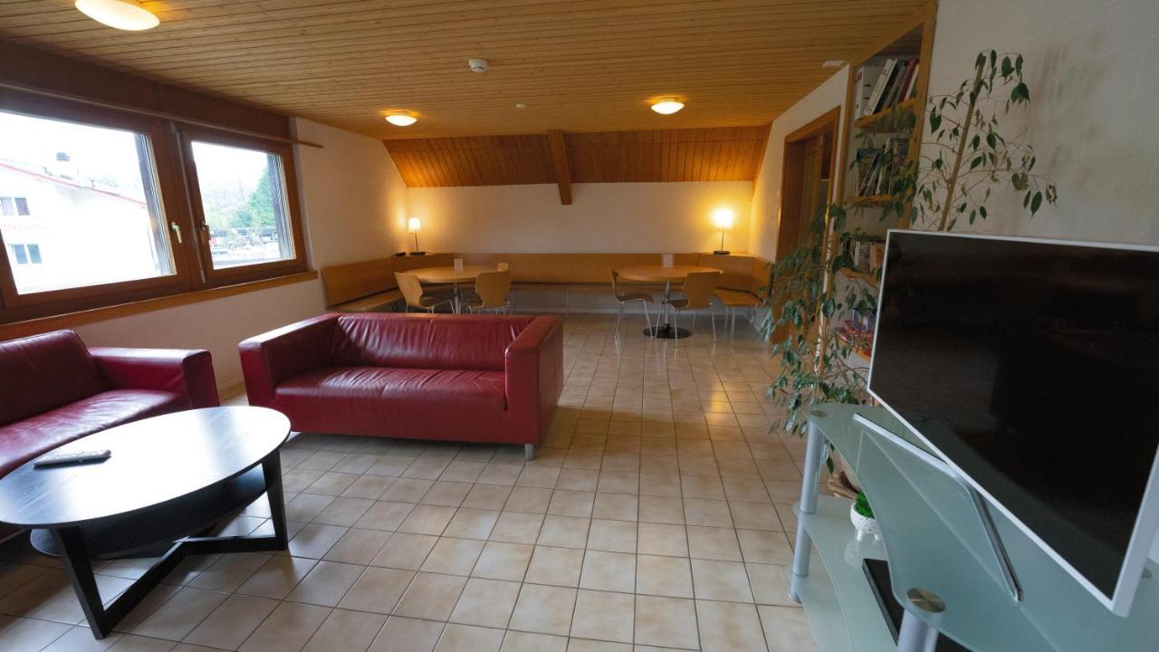 Delemont Youth Hostel Εξωτερικό φωτογραφία