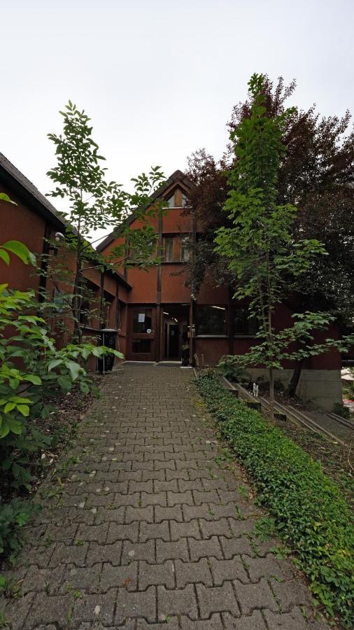 Delemont Youth Hostel Εξωτερικό φωτογραφία