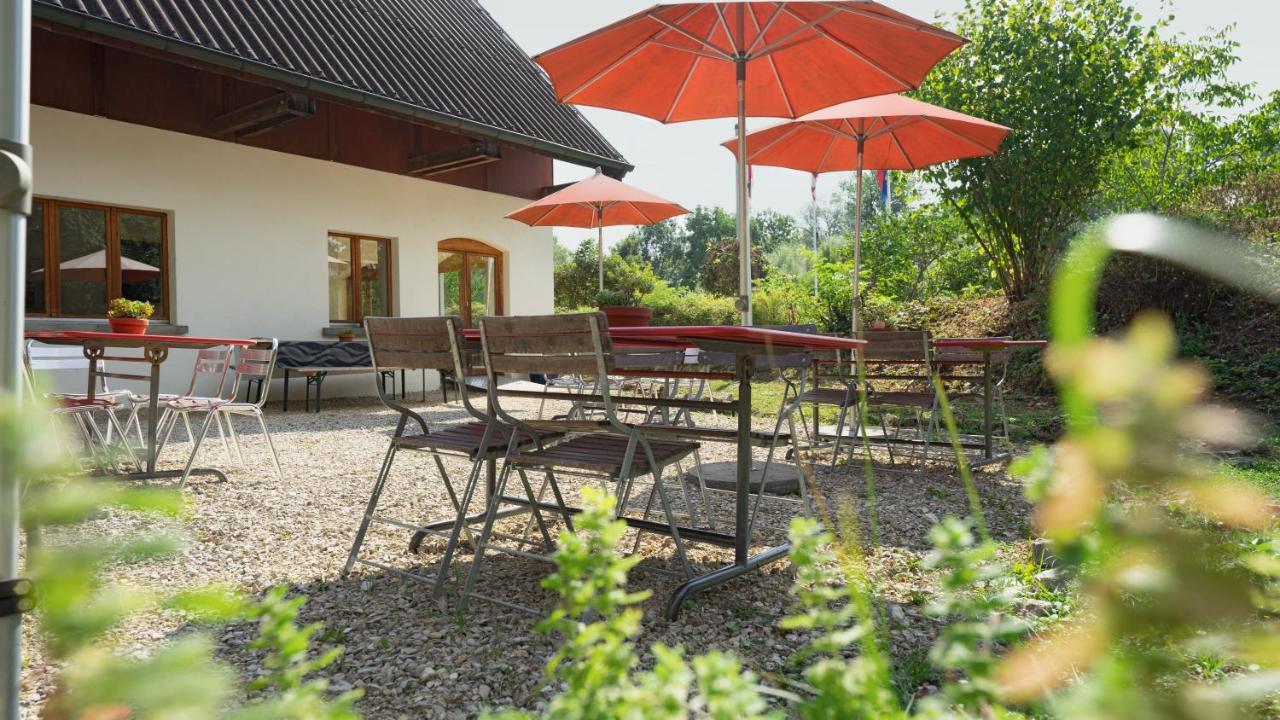 Delemont Youth Hostel Εξωτερικό φωτογραφία