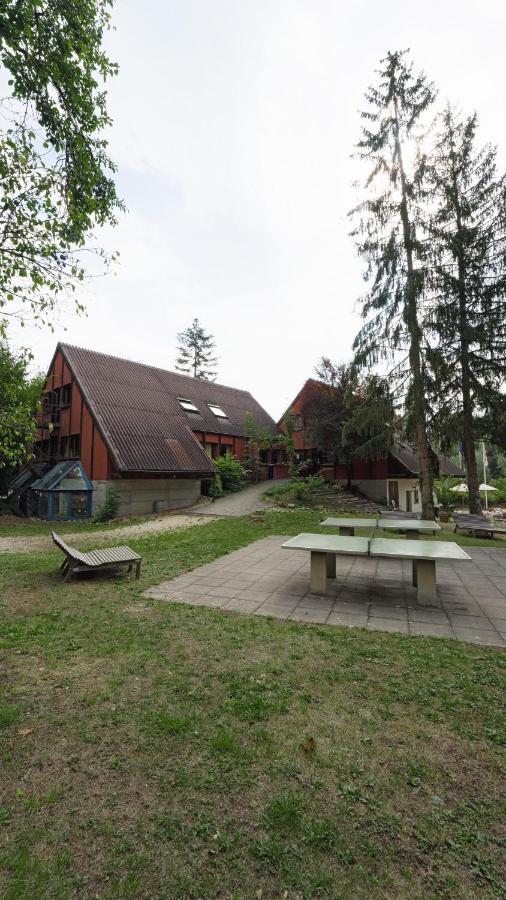 Delemont Youth Hostel Εξωτερικό φωτογραφία