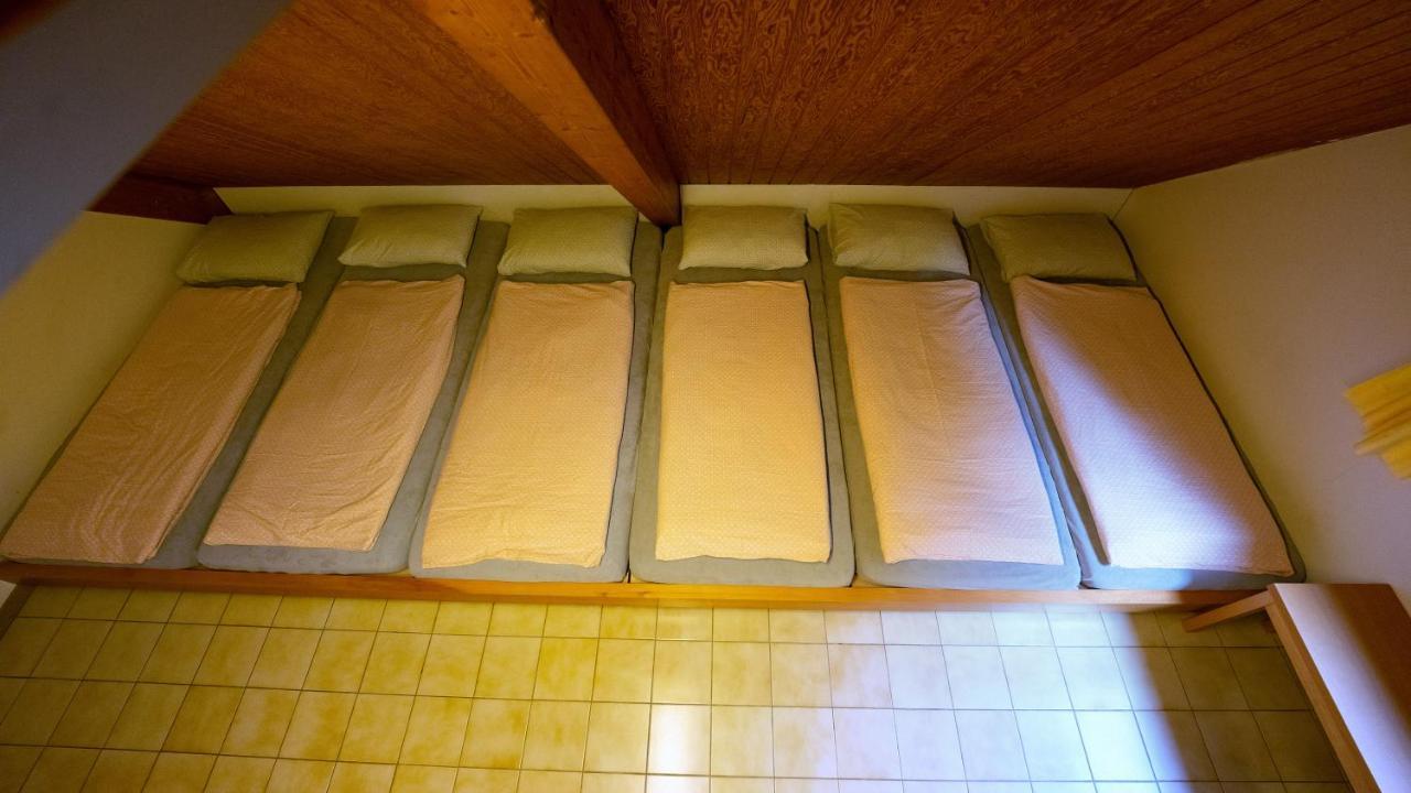 Delemont Youth Hostel Εξωτερικό φωτογραφία