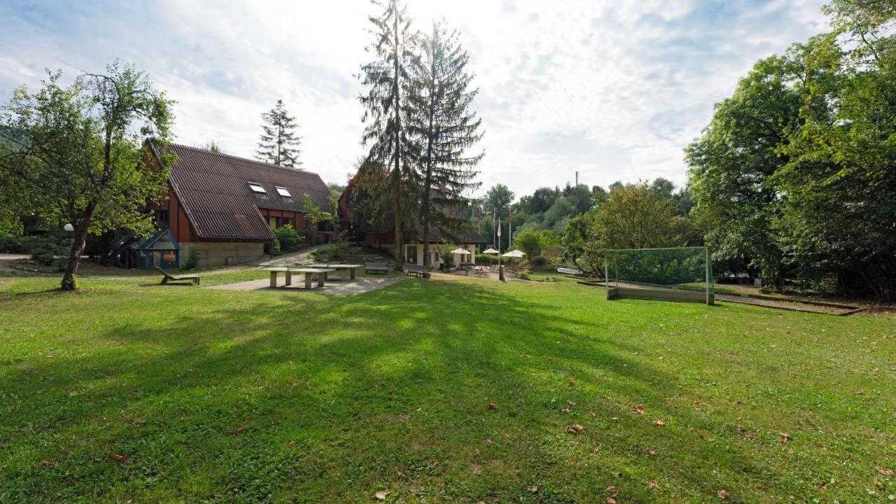 Delemont Youth Hostel Εξωτερικό φωτογραφία