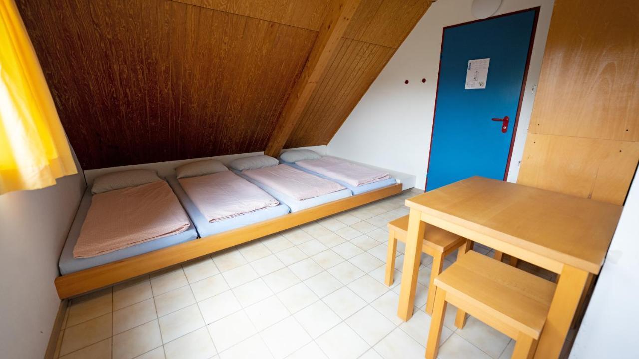 Delemont Youth Hostel Εξωτερικό φωτογραφία