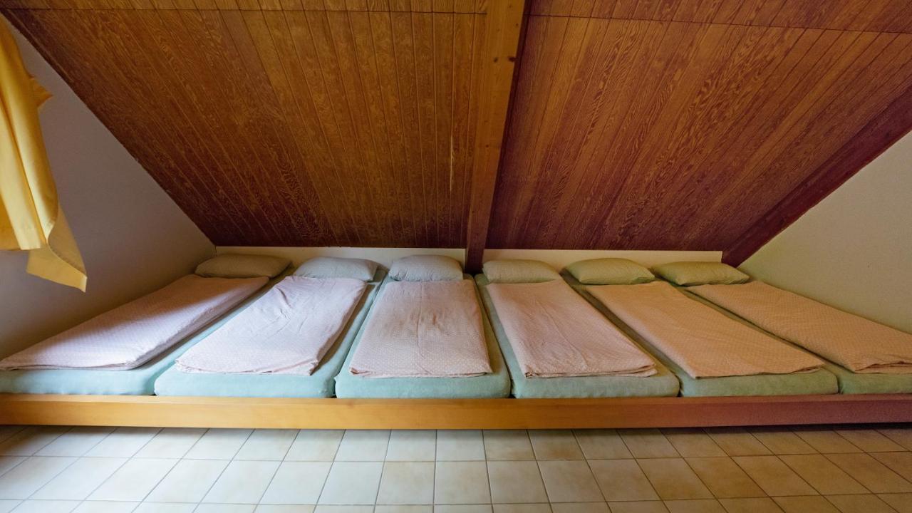 Delemont Youth Hostel Εξωτερικό φωτογραφία